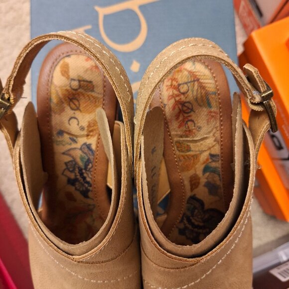 Women's B.O.C. Clogs - Size 8M - Picture 7 of 8